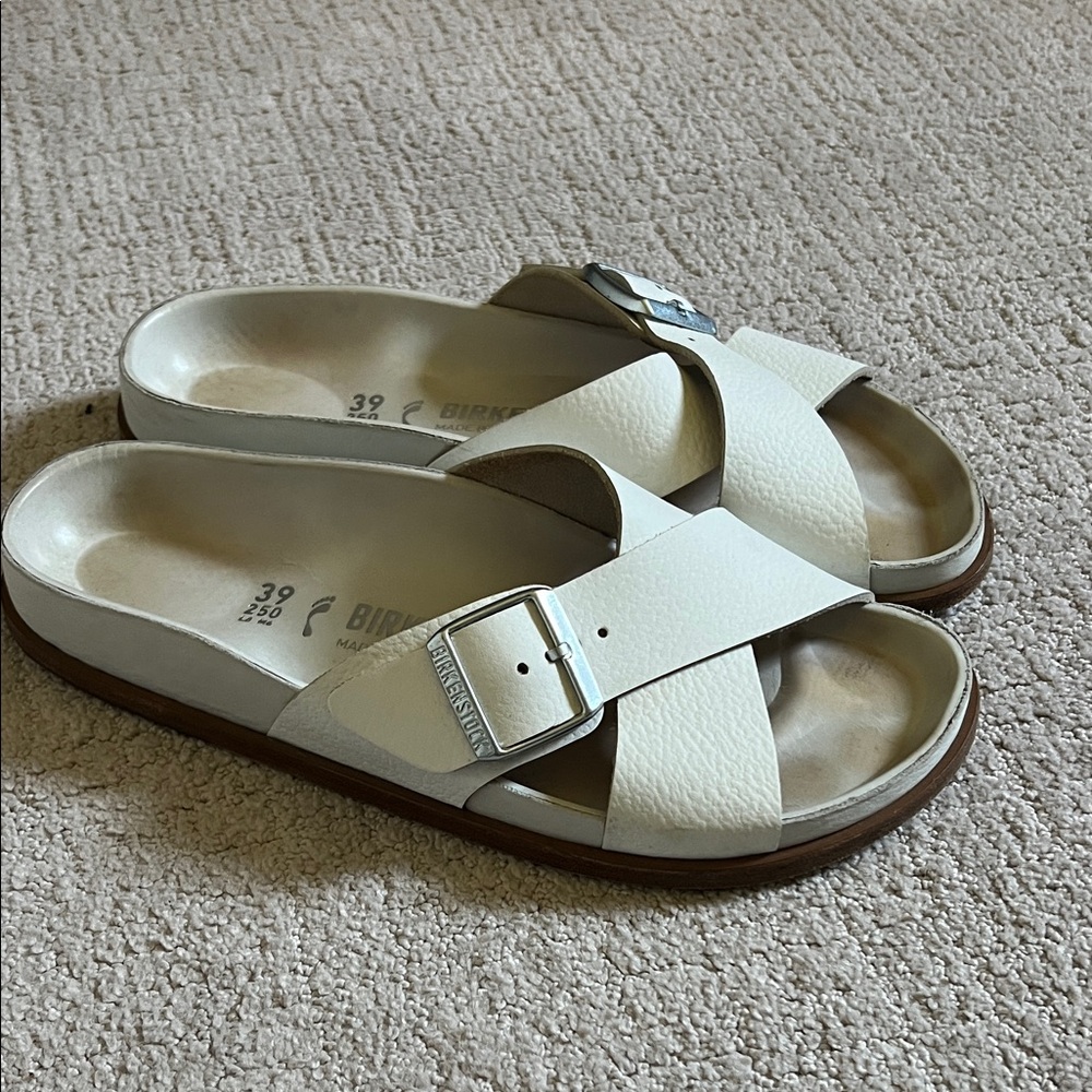Birkenstock Pebbled Leather Sandal